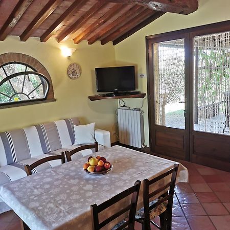 Podere Serena Apartment Кастането Кардучи Екстериор снимка