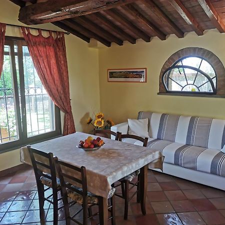 Podere Serena Кастането Кардучи Екстериор снимка