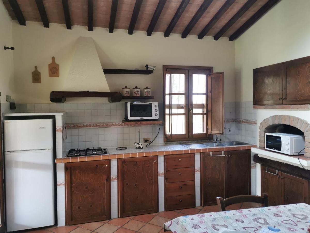 Podere Serena Кастането Кардучи Екстериор снимка
