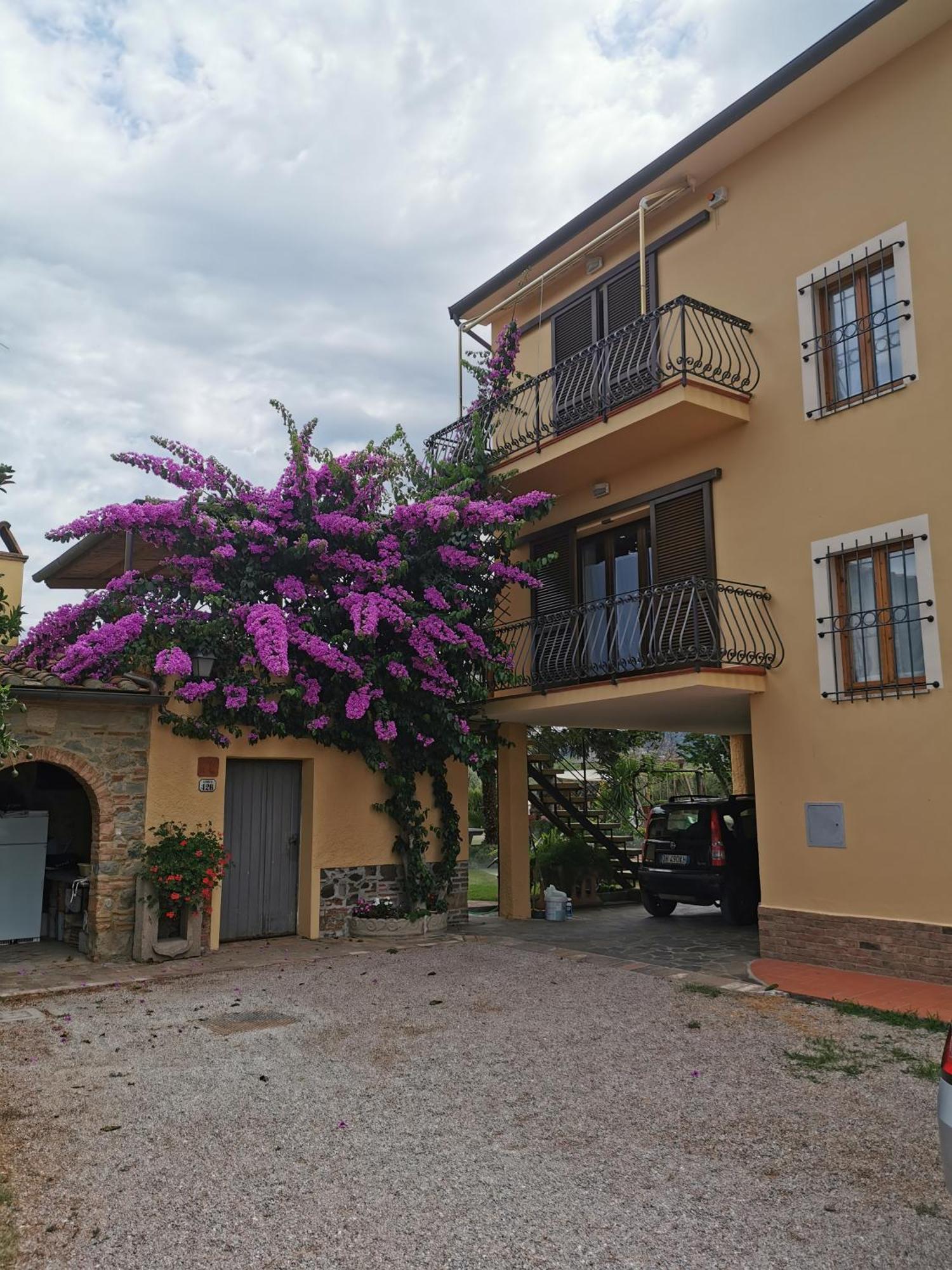 Podere Serena Кастането Кардучи Екстериор снимка