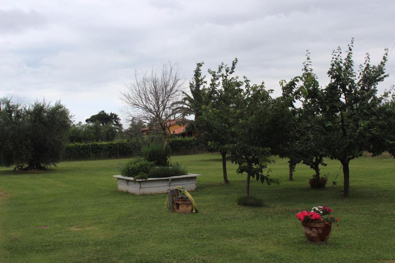 Podere Serena Кастането Кардучи Екстериор снимка